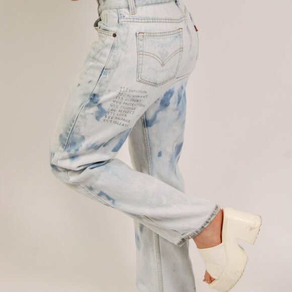 Vintage 90s Levis Hand Drawn Jeans (7) light wash acid wash diy distressed 522 - Picture 6 of 10